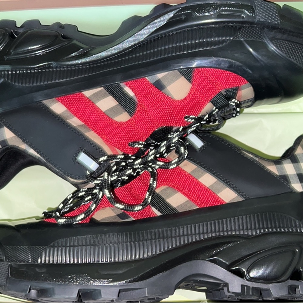 Burberry Arthur